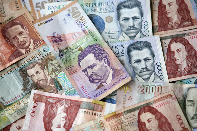 コロンビアペソColombian Peso Plunges as Policy Makers ...